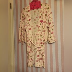 Elegant Floral Women's Robe